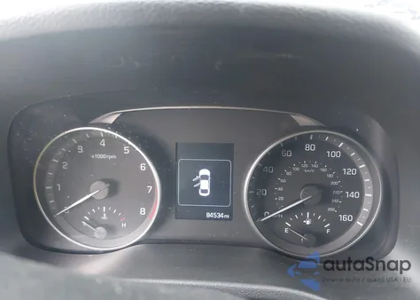 2018 Hyundai Elantra Value Edition z USA, uszkodzony, nr VIN 5NPD84LF3JH385172